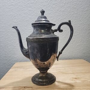Vtg Wm. Rogers Son Silver Tone Coffee tea Pot Kettle Spring Flowers Collection.